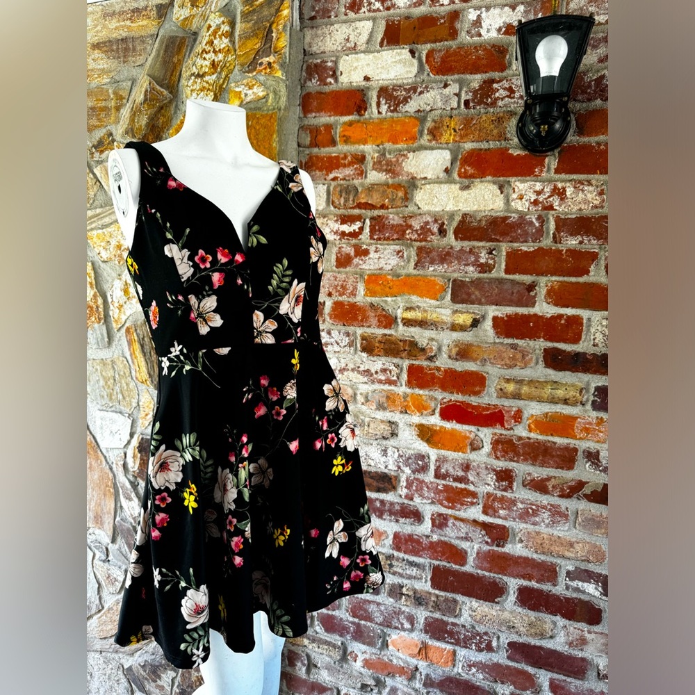 Afraid state, black floral dress, Womans size medium, excellent condition!